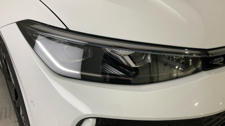 Volkswagen Passat 1.5 TSI eHybrid 272 R-Line 5dr DSG Estate